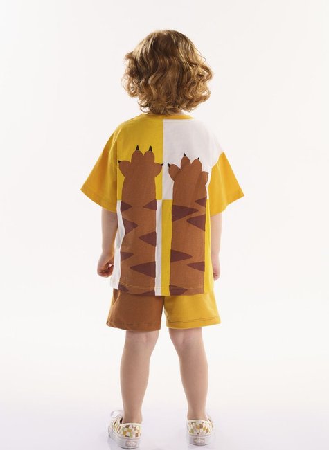 CONJUNTO INFANTIL PARA MENINO COM CAMISETA E SHORT (OFF WHITE)
Ref: 62240