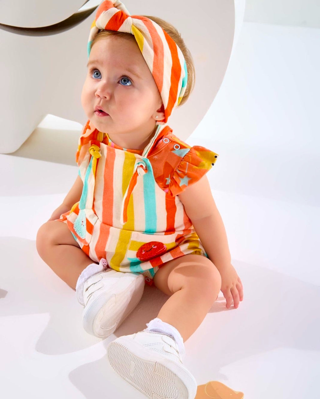 CONJUNTO INTERESTELAR PARA BEBÊ MENINA COM BODY MALHA ALGODÃO E JARDINEIRA VISCOLINHO  (LARANJA)